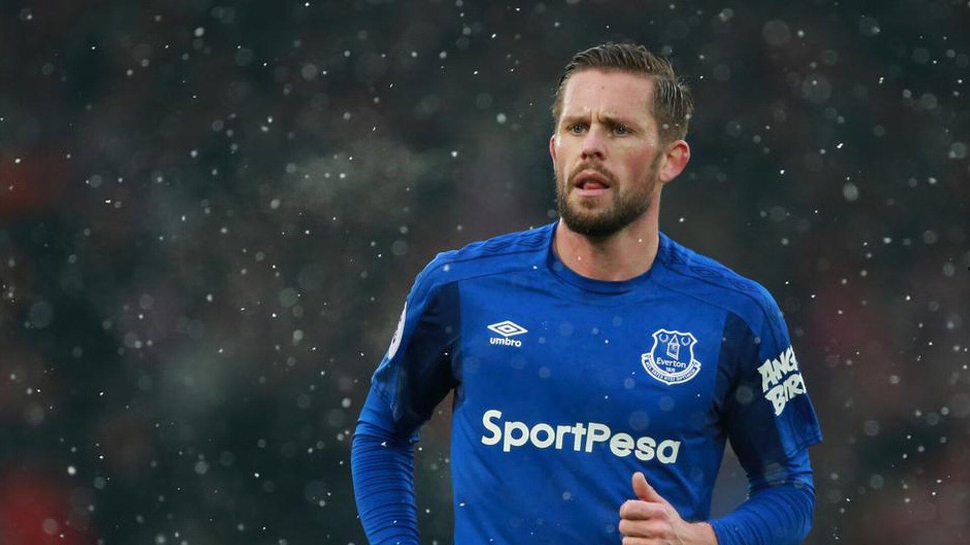 珍妮·巴斯专访动情盛赞詹姆斯，领袖风范重塑湖人文化，举止间尽显传奇担当