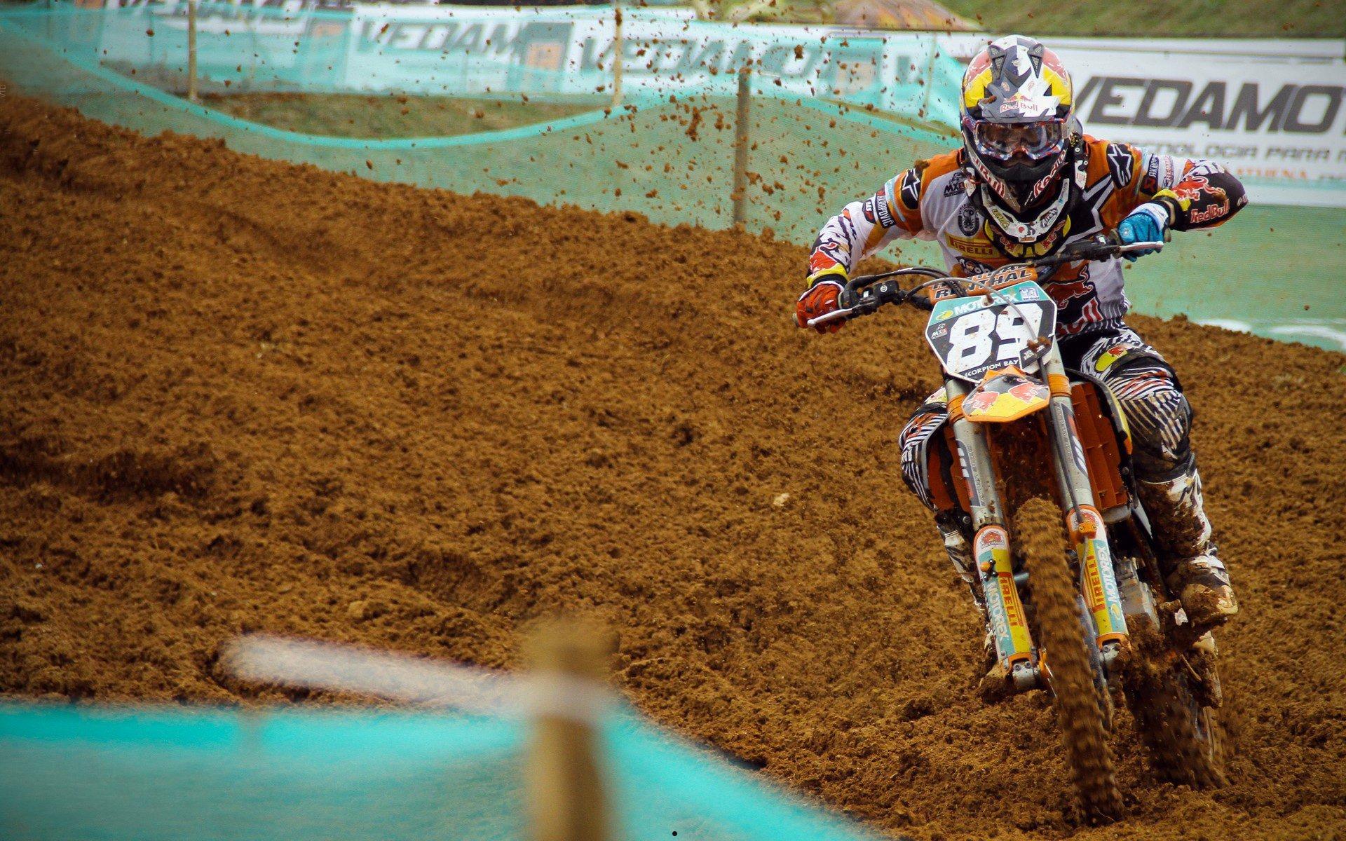 早报独家，卡塞米罗确认离队！曼联中场时代更迭，巴西铁闸今夏告别梦剧场